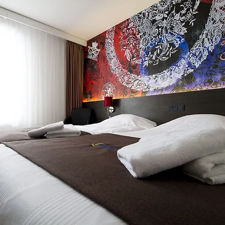 Bastion Centrum 4*