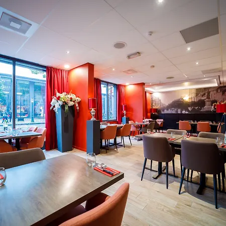 Bastion Centrum 4*