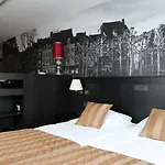 Bastion Centrum 4*