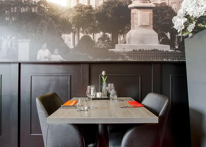 باستيون ماستريخت سينتروم فندق 4*